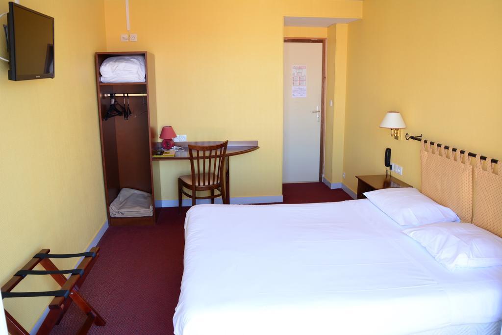 Logis Le Petit Trianon Hotel Saint-Brévin-les-Pins Kültér fotó