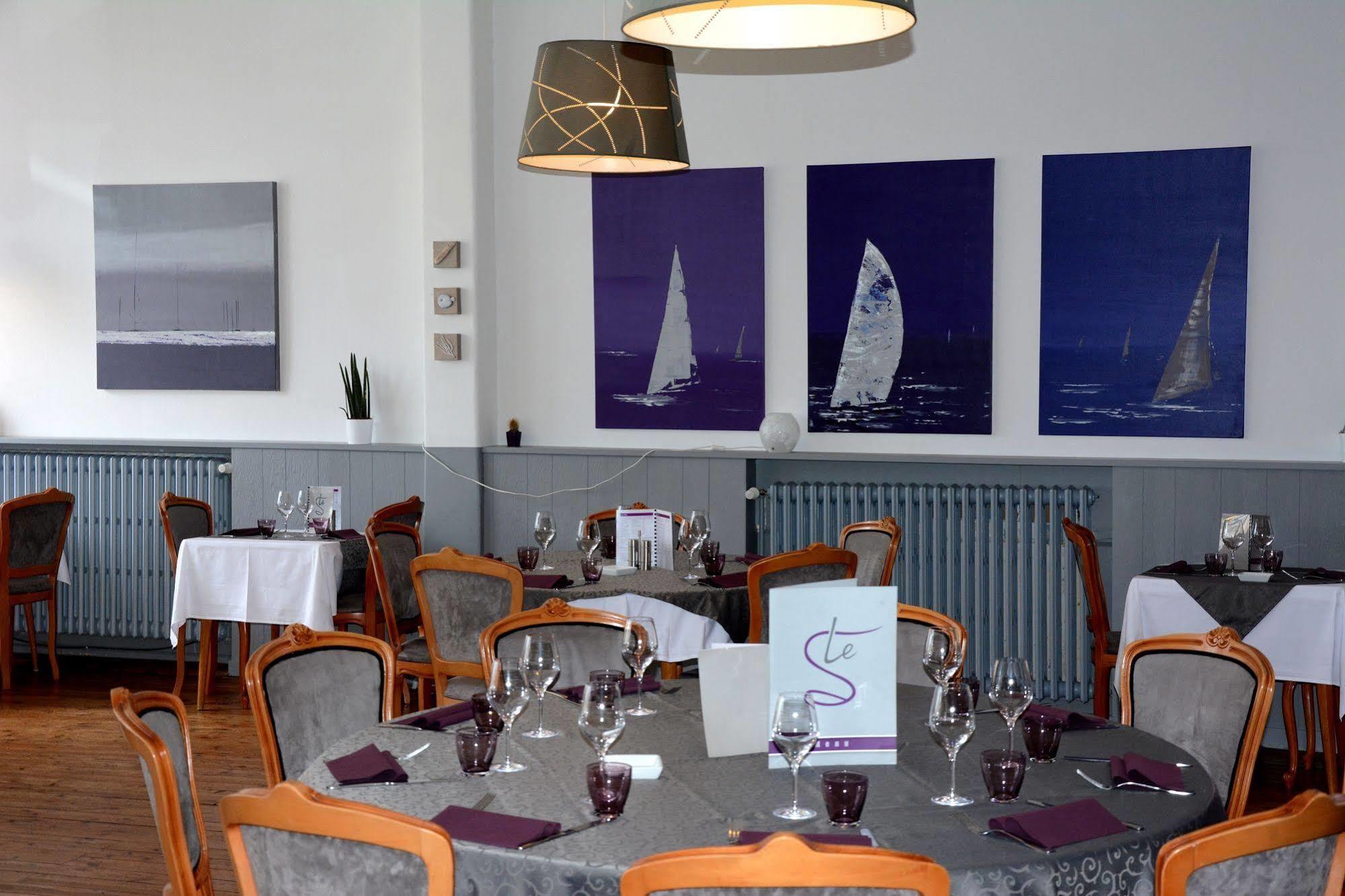 Logis Le Petit Trianon Hotel Saint-Brévin-les-Pins Kültér fotó